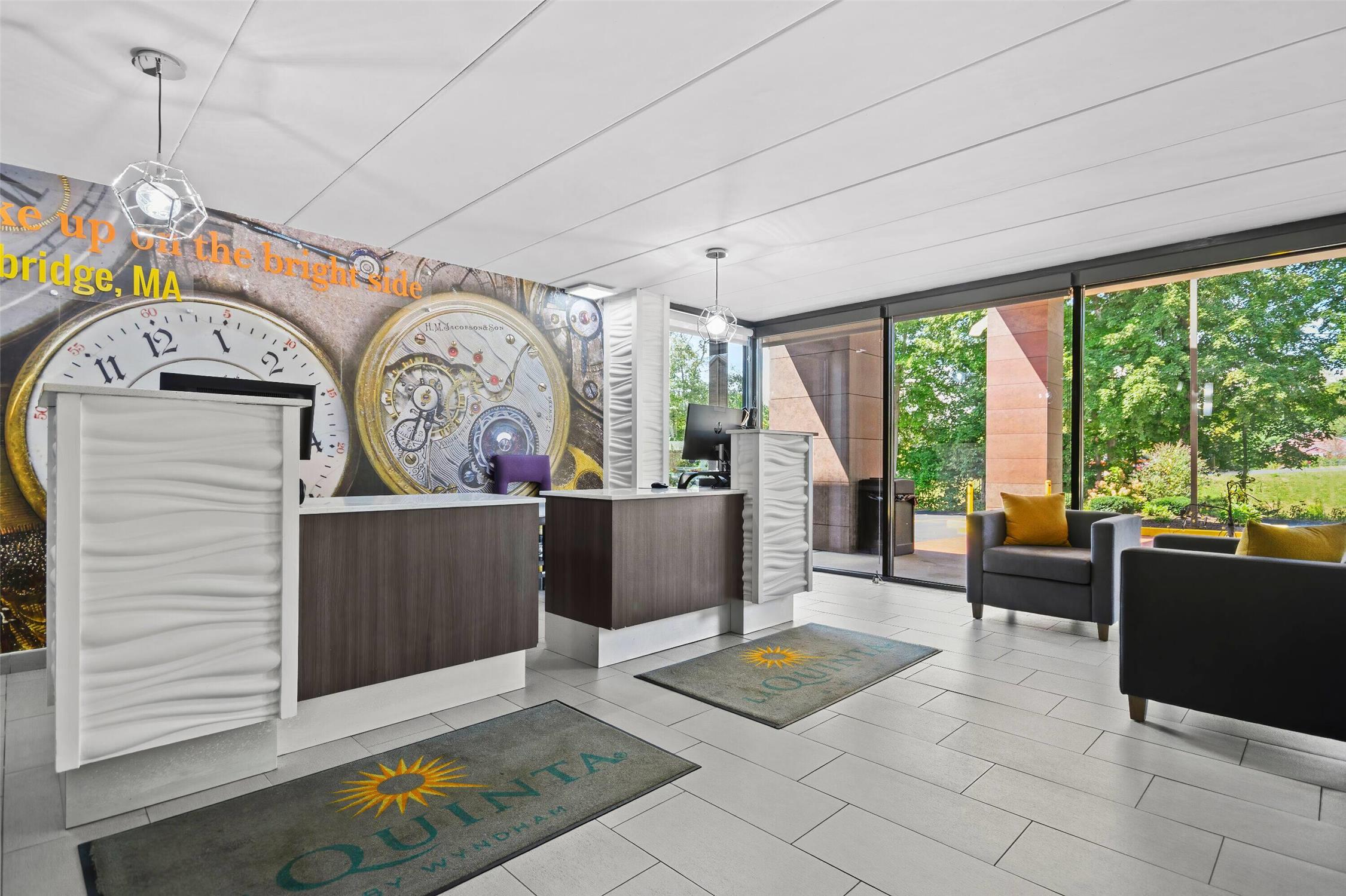La Quinta Inn & Suites by Wyndham Sturbridge 5/50
