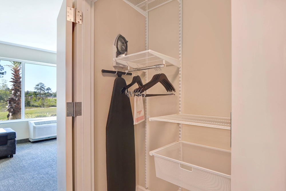 Towneplace Suites by Marriott Panama City Beach Pier Park 16/56