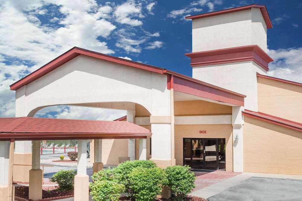 Ramada By Wyndham Columbia 3/51
