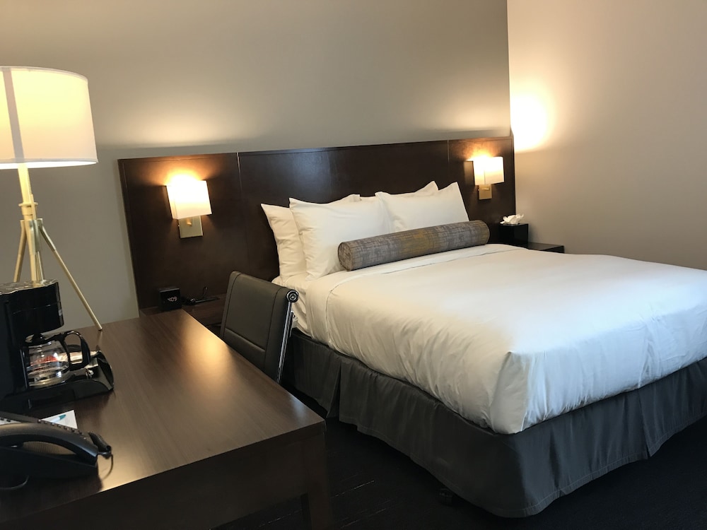 Edgewater Hotel 11/66