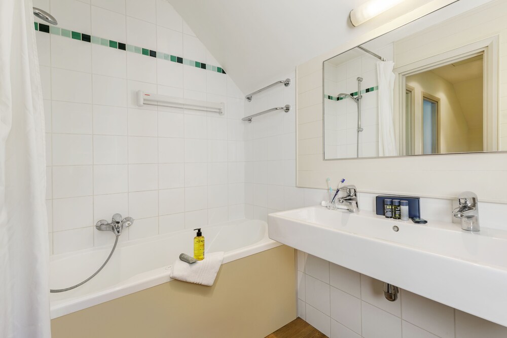 Design, Premium, Cottage, Double and Twin Beds, Lake Side
