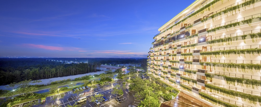 Forest City Golf Hotel 1/50