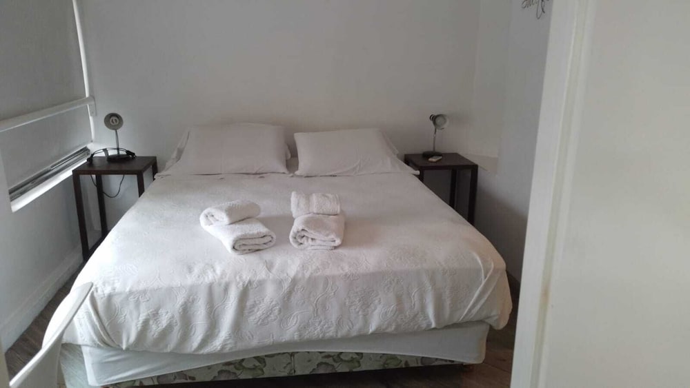 غرفة بسرير كوين بحمام خاص، BA Stop Hotel House 8/9