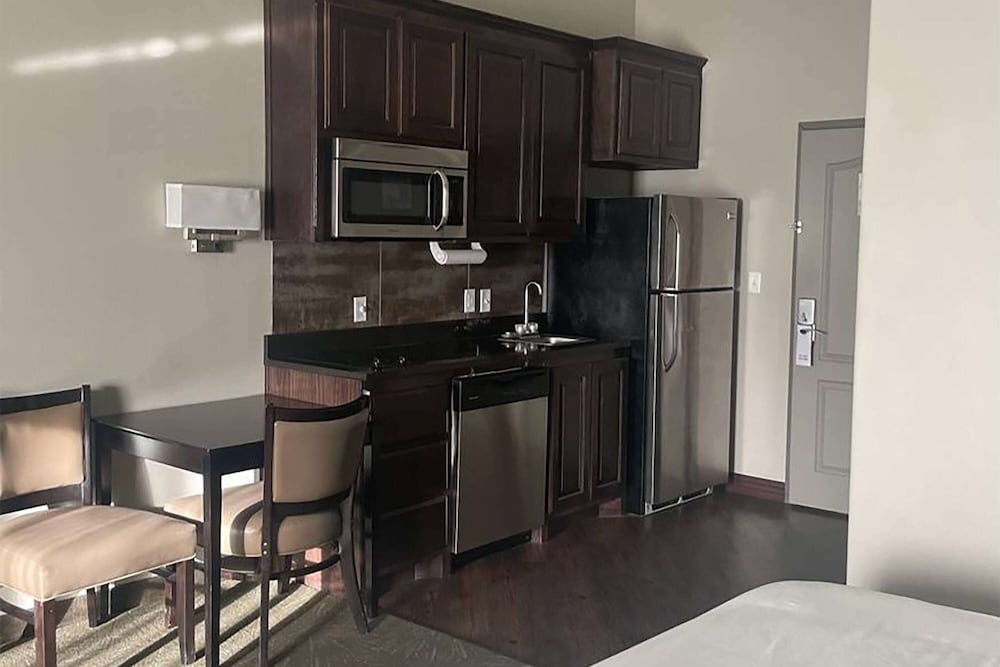 Baymont by Wyndham Andrews TX 48/65