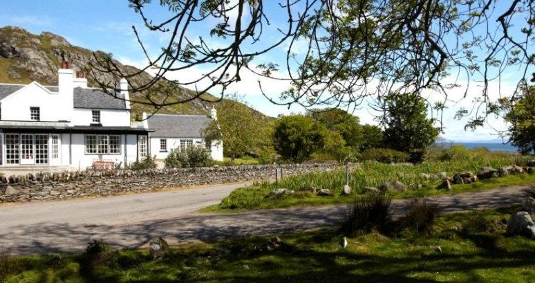 Colonsay Hotel 44/50