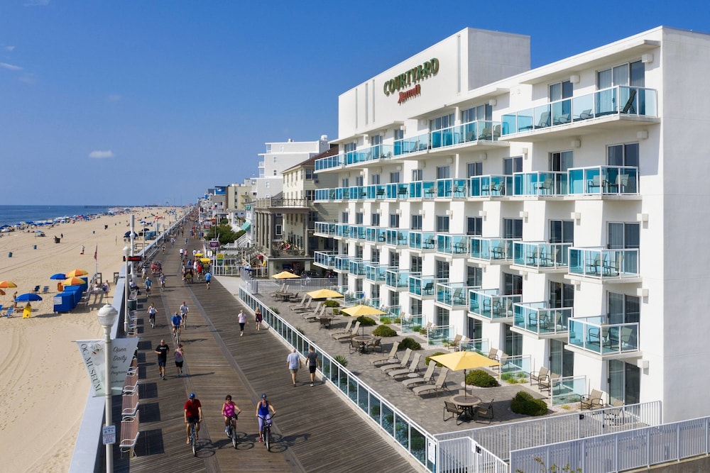 Courtyard Ocean City Oceanfront 4/25