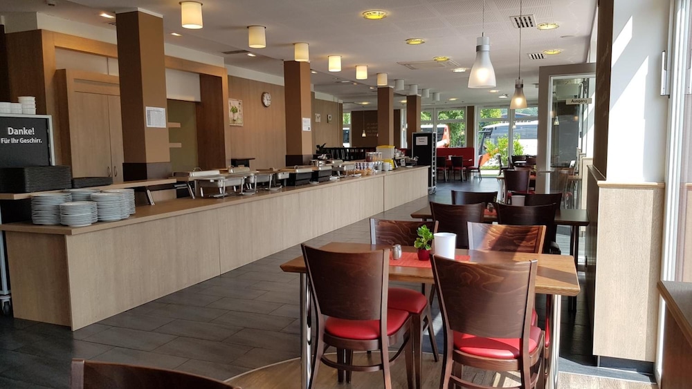 DREAM INN REGENSBURG 24/43