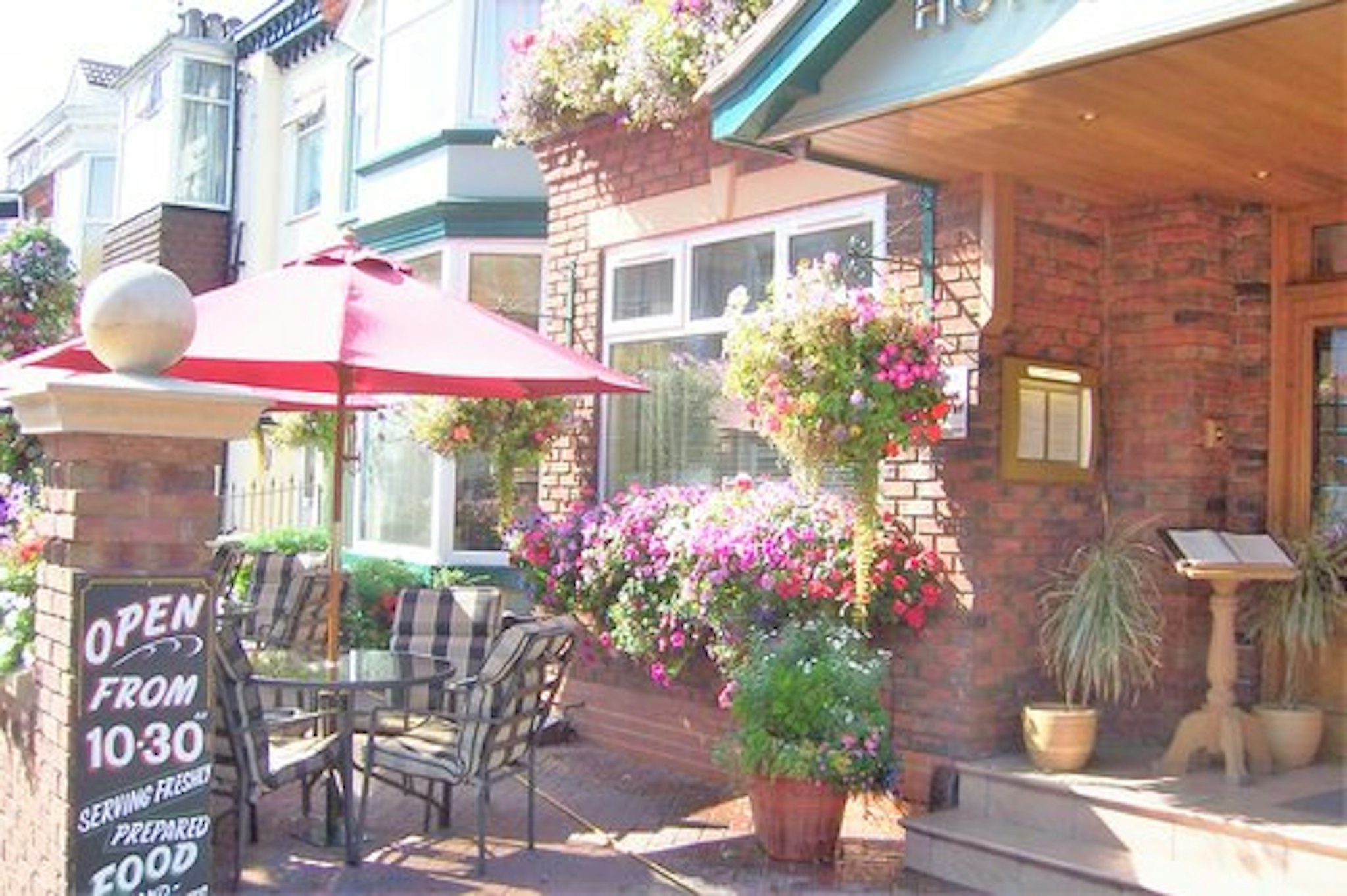Dovedale Hotel and Restaurant 16/22
