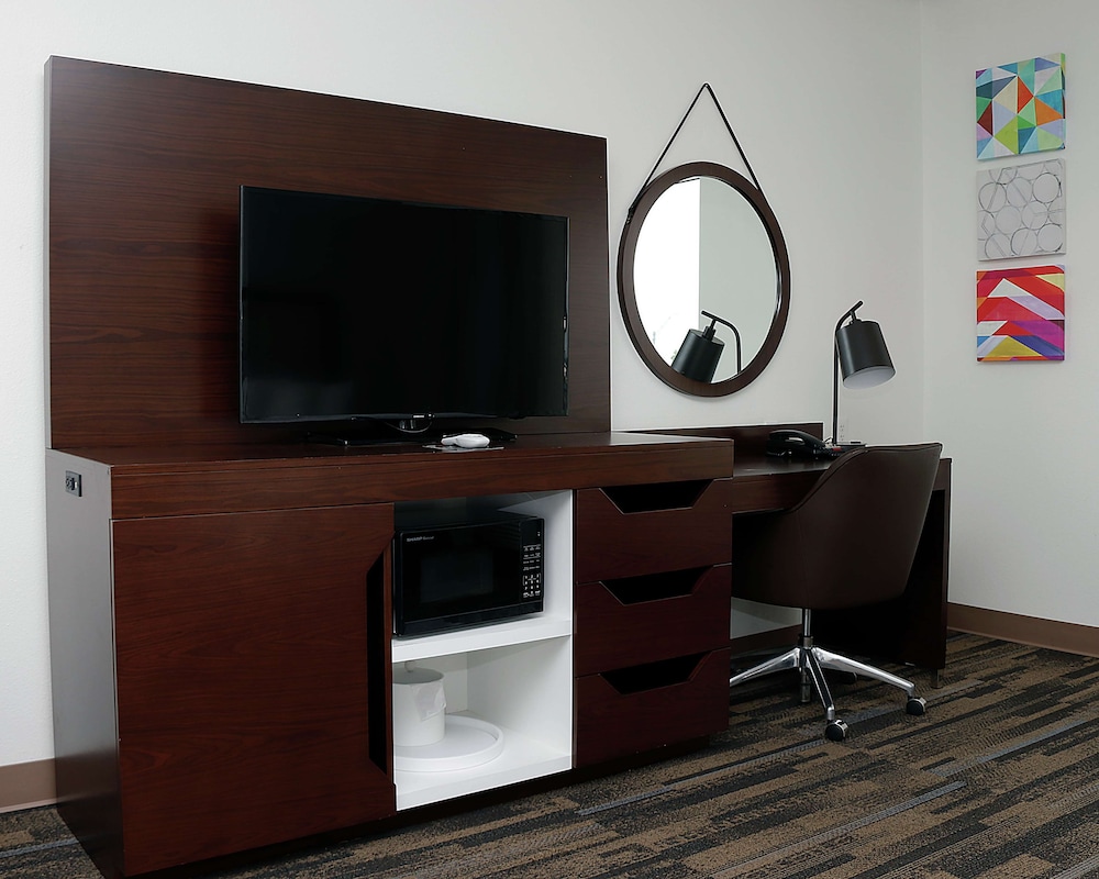 Hampton Inn And Suites Stephenville 37/40