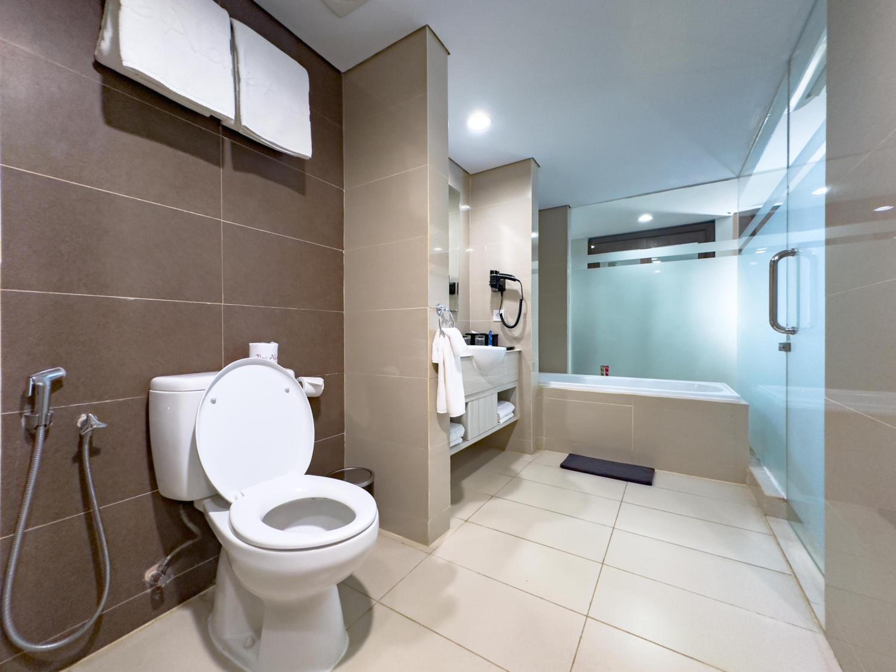 Executive, Suite, The Alana Hotel & Conference Center Malioboro Yogyakarta By Aston 10/10