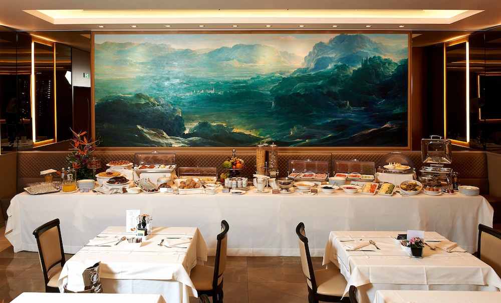 Harry's Bar Trevi Hotel & Restaurant 55/75