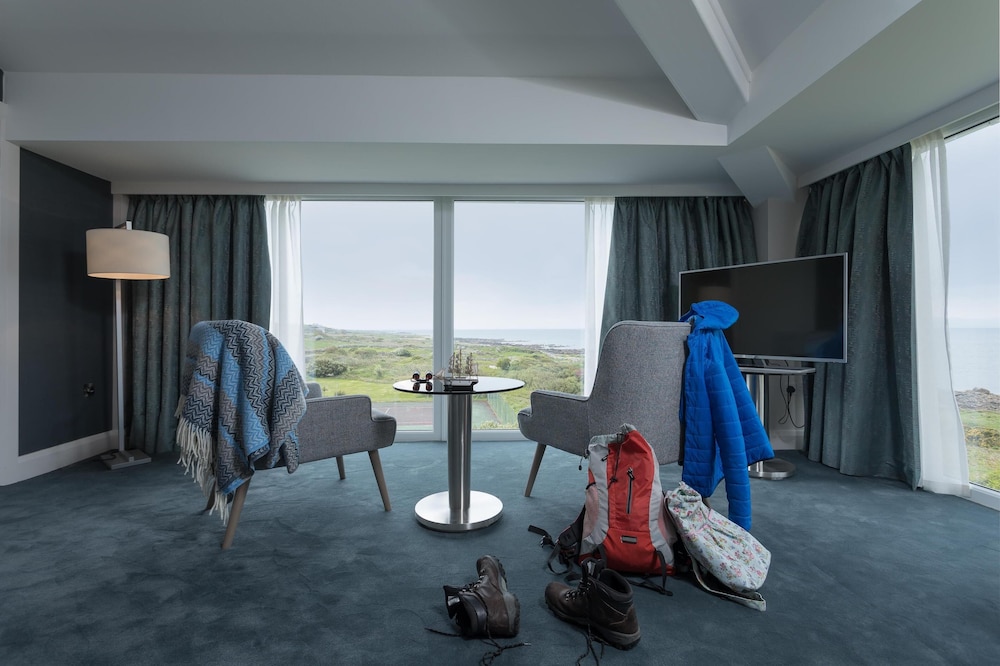 Connemara Coast Hotel 45/69