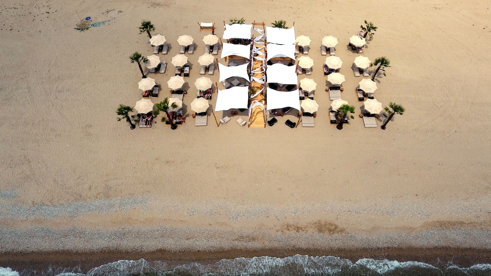 Avaton Luxury Resort and Spa 42/49