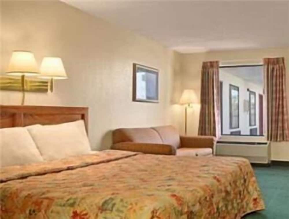 غرفة قياسية بسريرين كوين، Days Inn by Wyndham Apple Valley Pigeon Forge/Sevierville 9/10