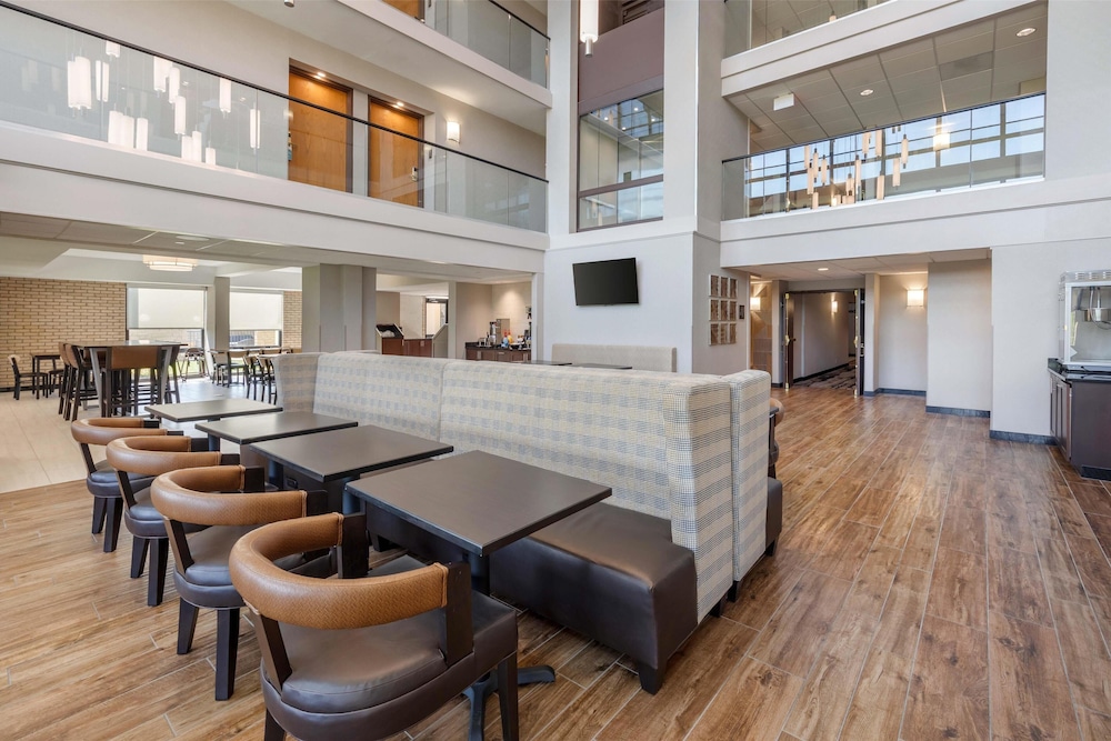 Drury Inn and Suites Paducah 32/50