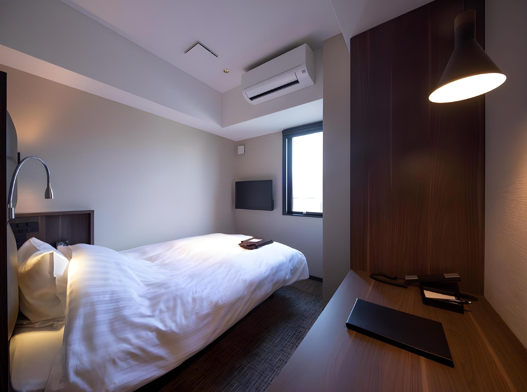 Room, Single, Double Bed