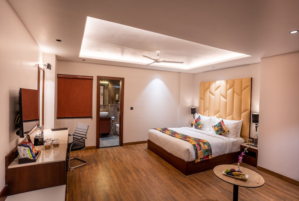 Regenta Place Raaj Agra 10/26