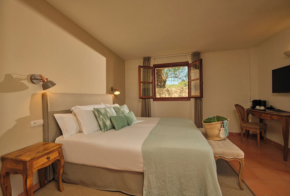 Hotel Rural Es Riquers 22/69