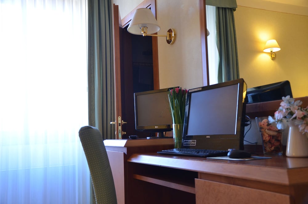 Hotel Mia Cara 39/50