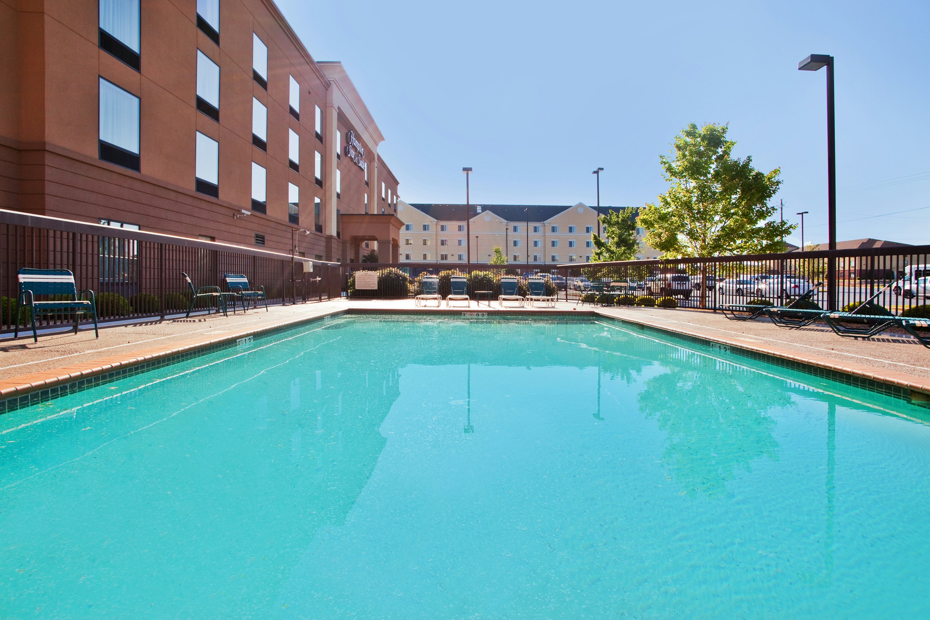 Hampton Inn And Suites Oxford Anniston 37/65