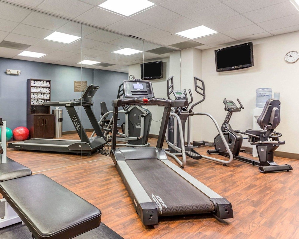 Comfort Suites At Isle Of Palms Connector 23/48