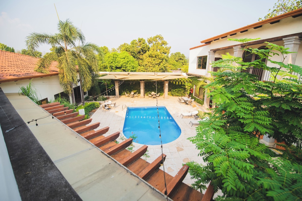 Hotel Los Portales 42/50