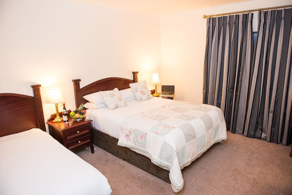 The Devon Inn 5/34