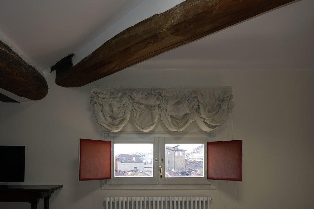 Casa Isolani Santo Stefano 29/48
