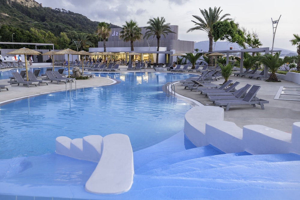 Akti Imperial Hotel & Convention Center Dolce by Wyndham 62/67