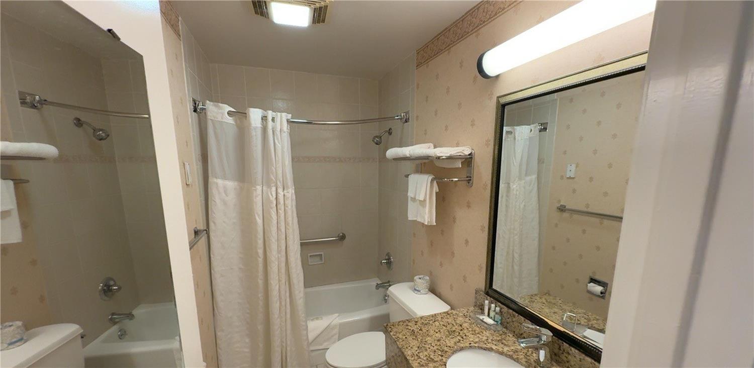 غرفة بسريرين كوين بشرفة، SureStay by Best Western Sunnyvale Silicon Valley 2/2