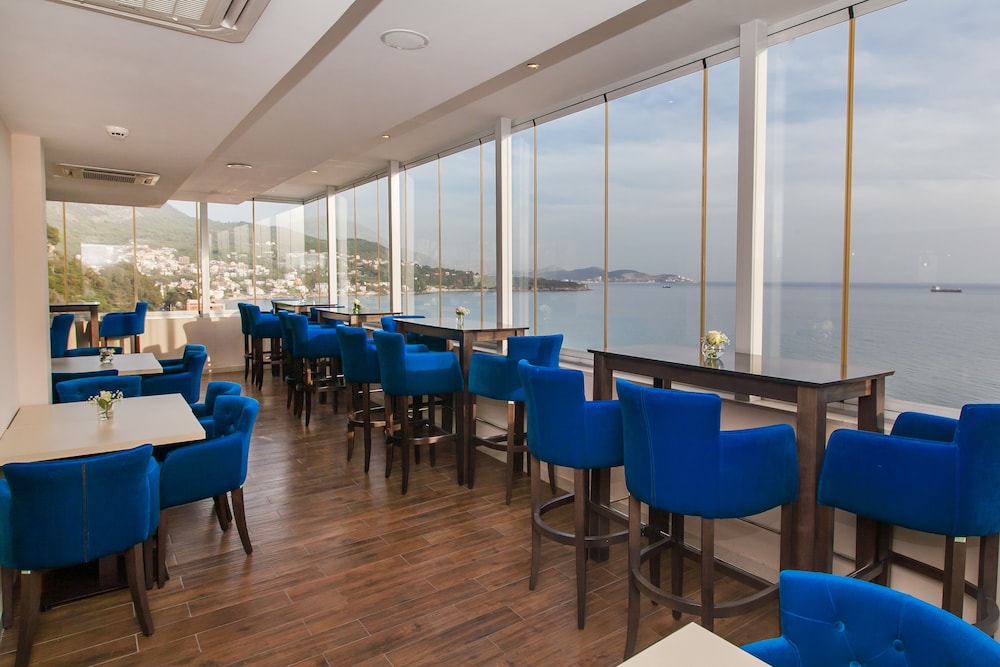 Sato Conference and Spa Hotel 32/50
