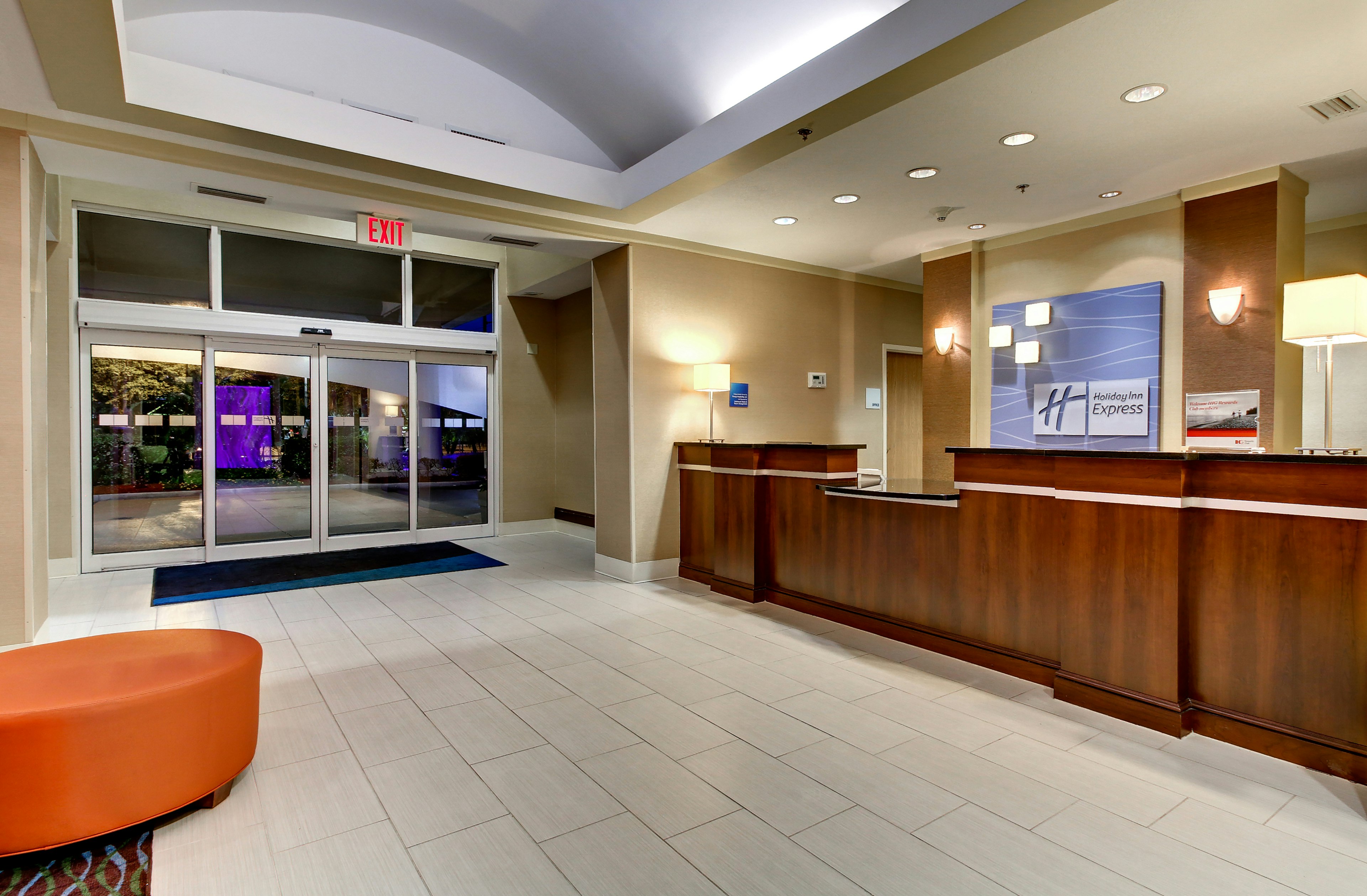 Holiday Inn Express Suites Jacksonville South I 295 17/73