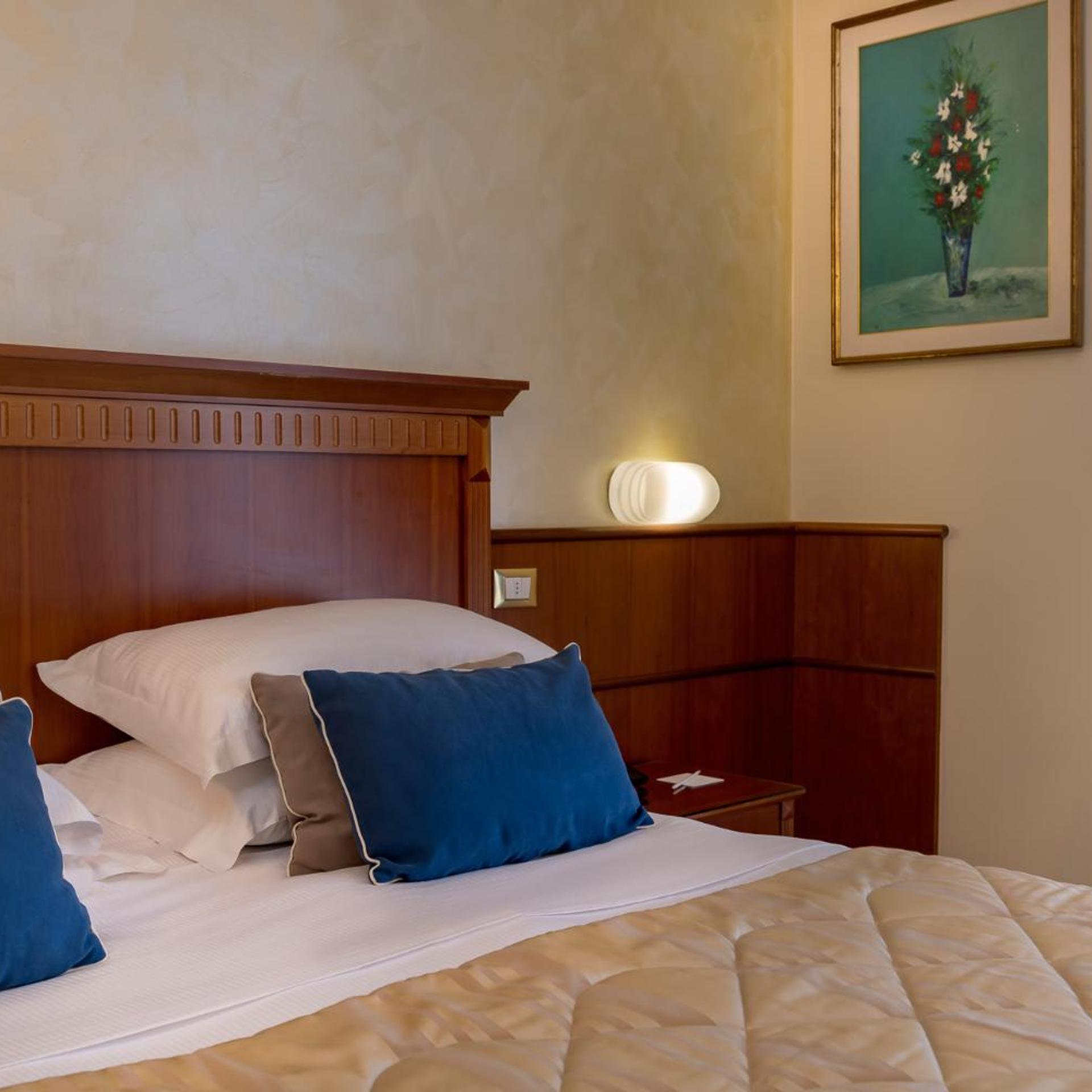 Room, Quadruple, Lateral Side Sea View