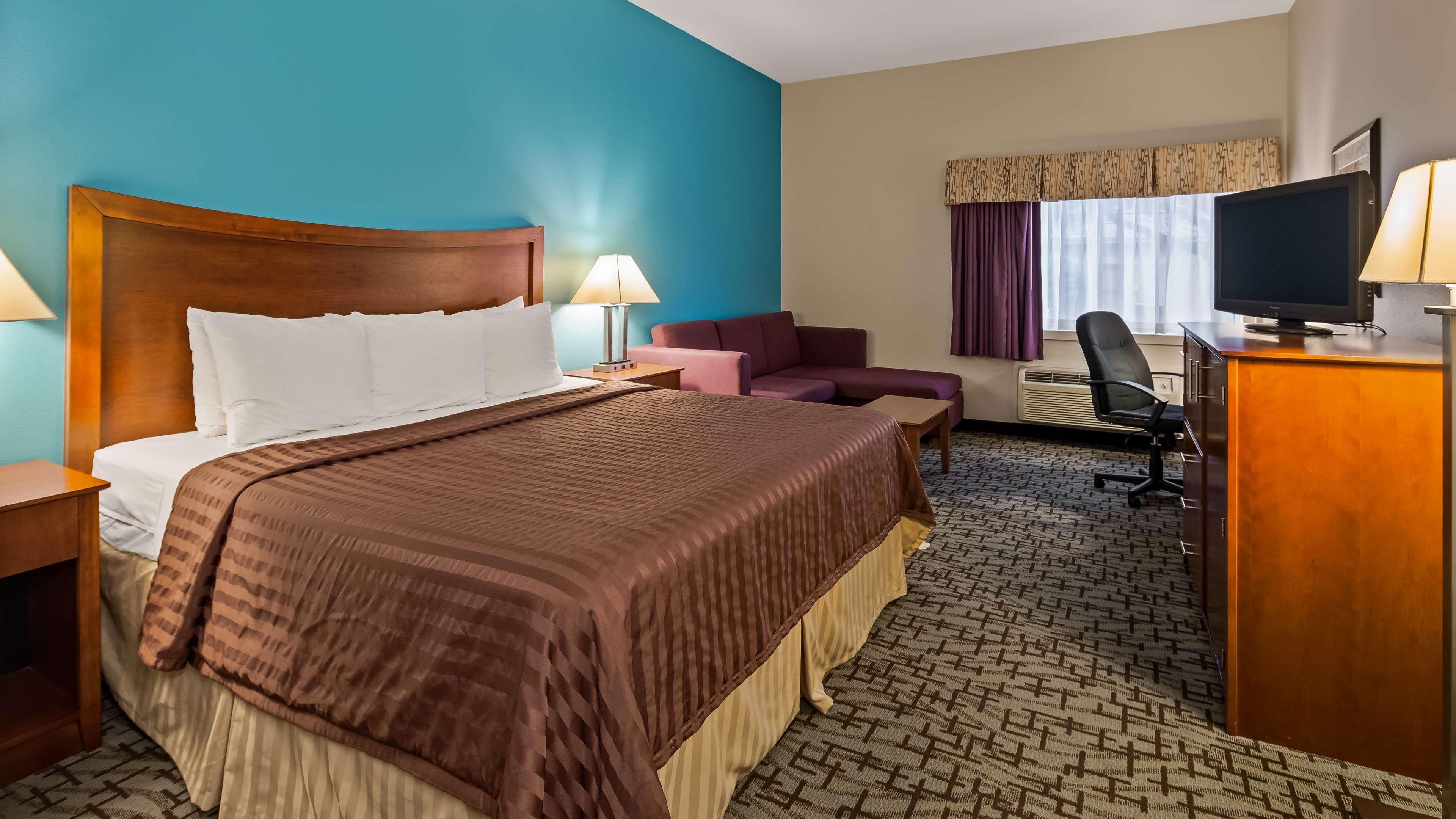 Room, Queen Bed