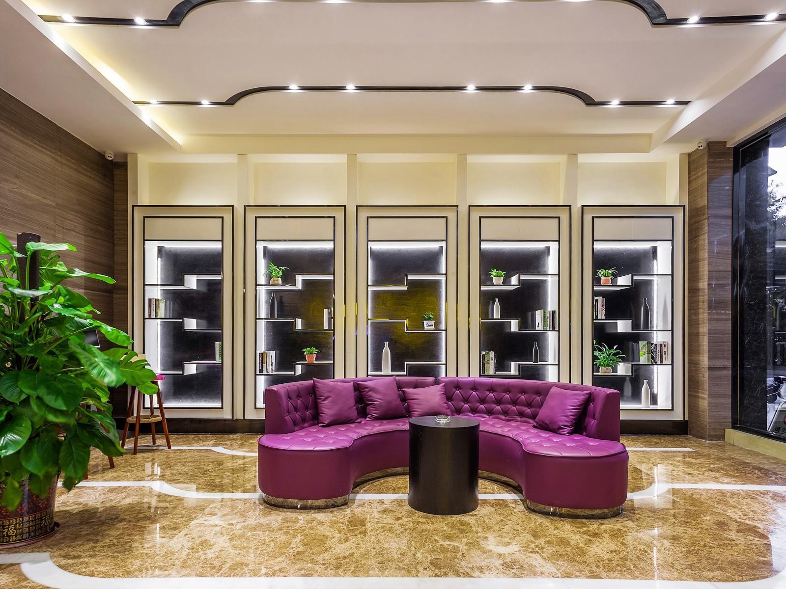 Lavande Hotel (Ganzhou Golden Plaza) 41/56