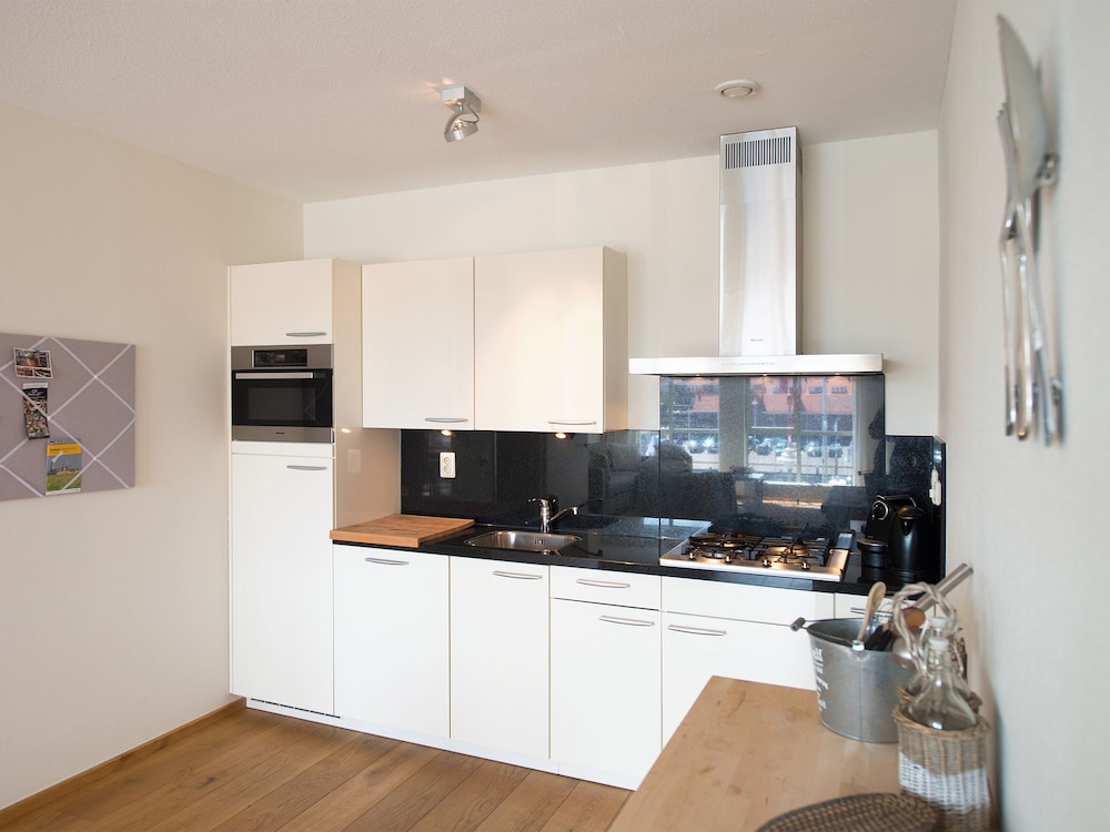 BizStay Harbour Scheveningen Apartments 39/50
