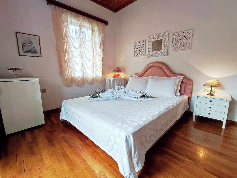 BASIC, DOUBLE BED