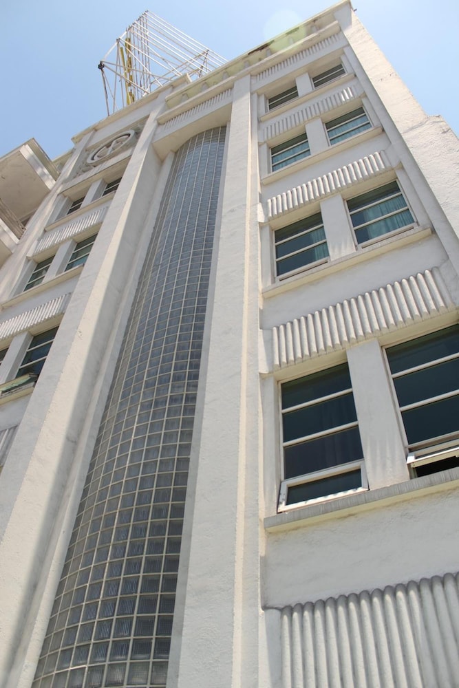 Hotel Plaza Del Arco Express 4/65