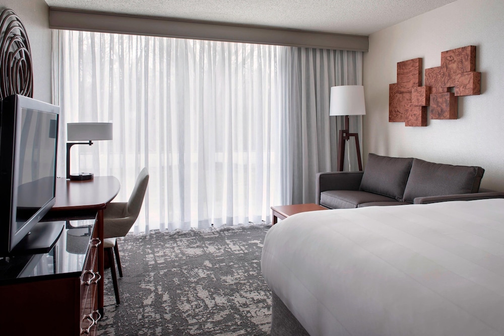 Marriott Park Ridge 14/63