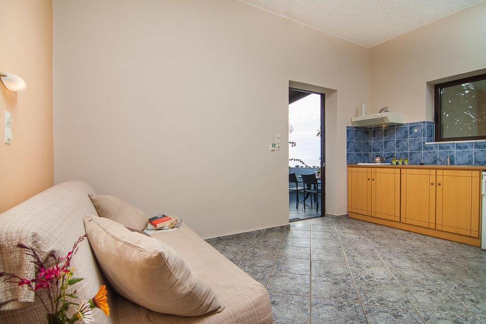 Skinos Apartments And Studios 16/40