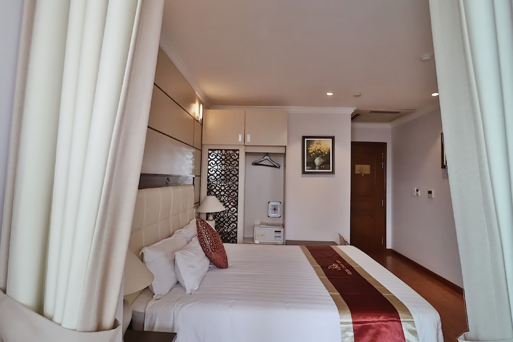 Golden Cyclo Premier Hotel Powered By Fave 15/56