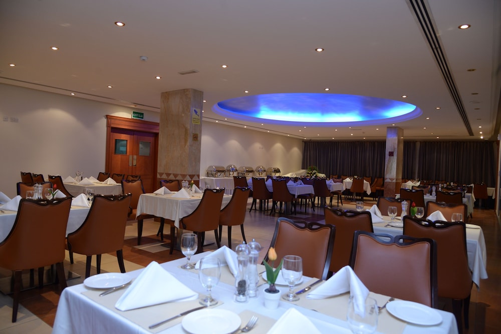 Al Madina Suites 24/29