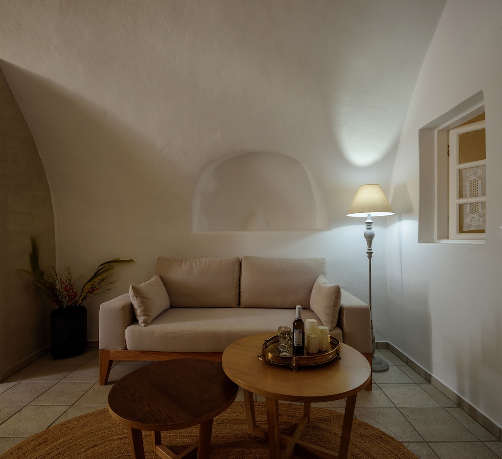Strogili Traditional Houses 24/43