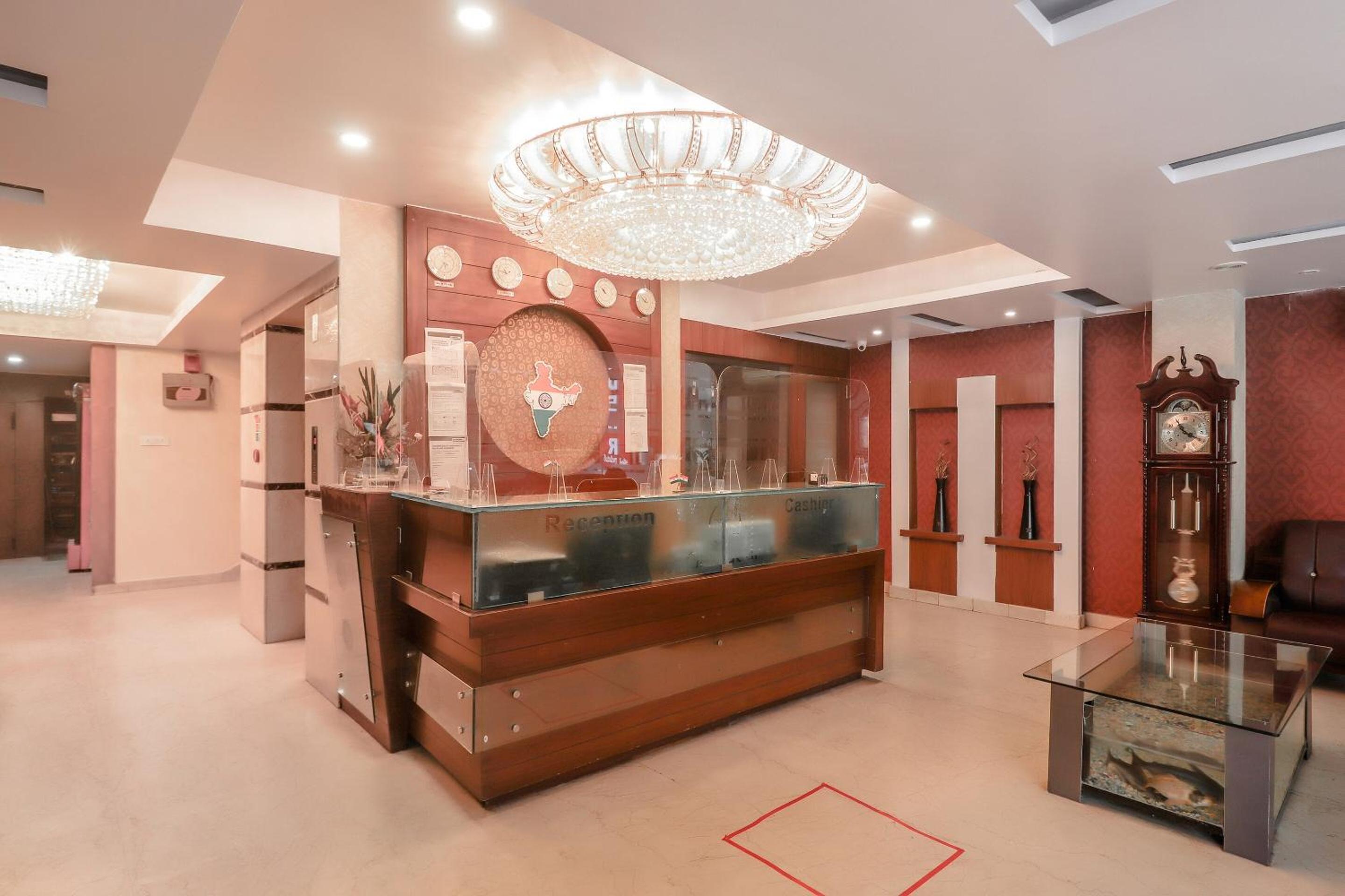 Hotel Grandeur 6/39