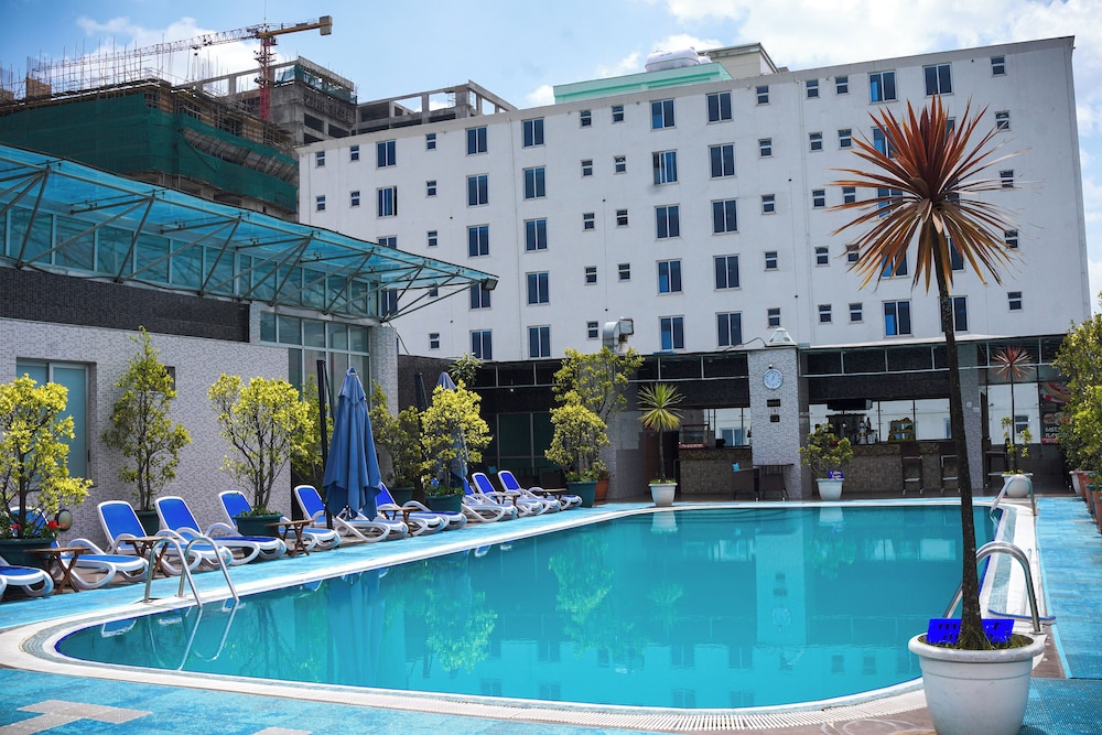 Inter Luxury Hotel 5/75