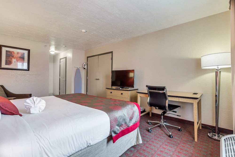 Clarion Inn Salt Lake City Airport 28/63