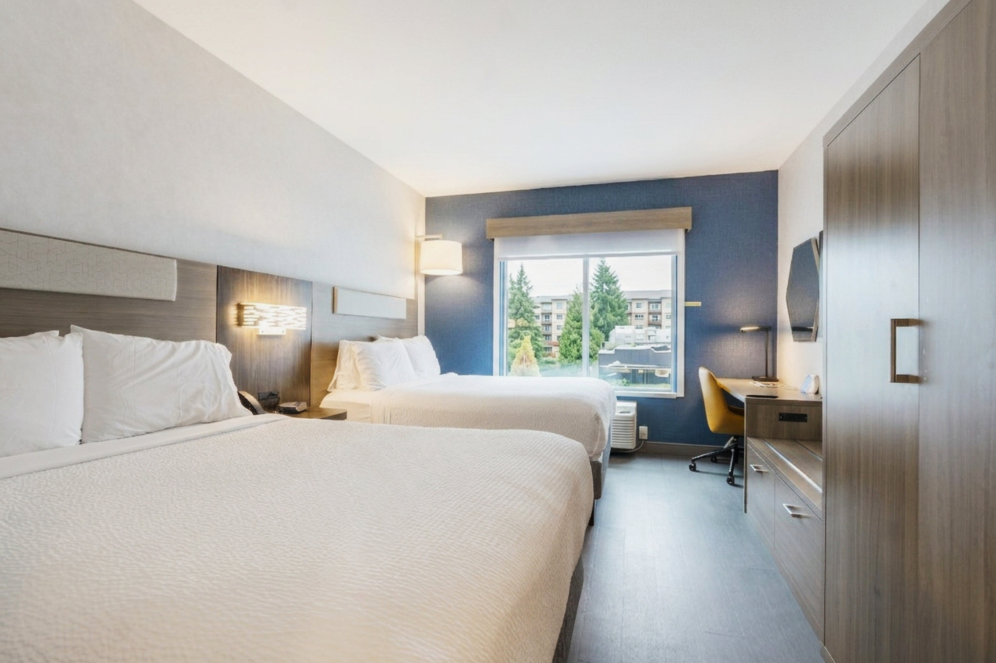 Holiday Inn Express Bothell 7/50