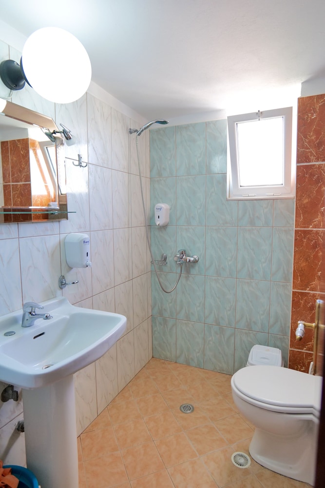HOTEL DRILONI 44/51