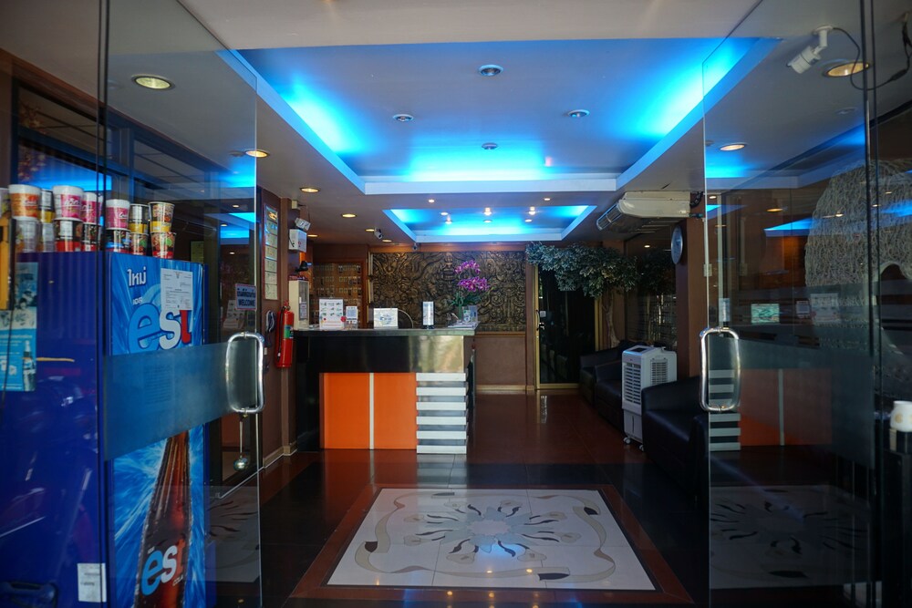 Bangkok Travel Suites 43/56