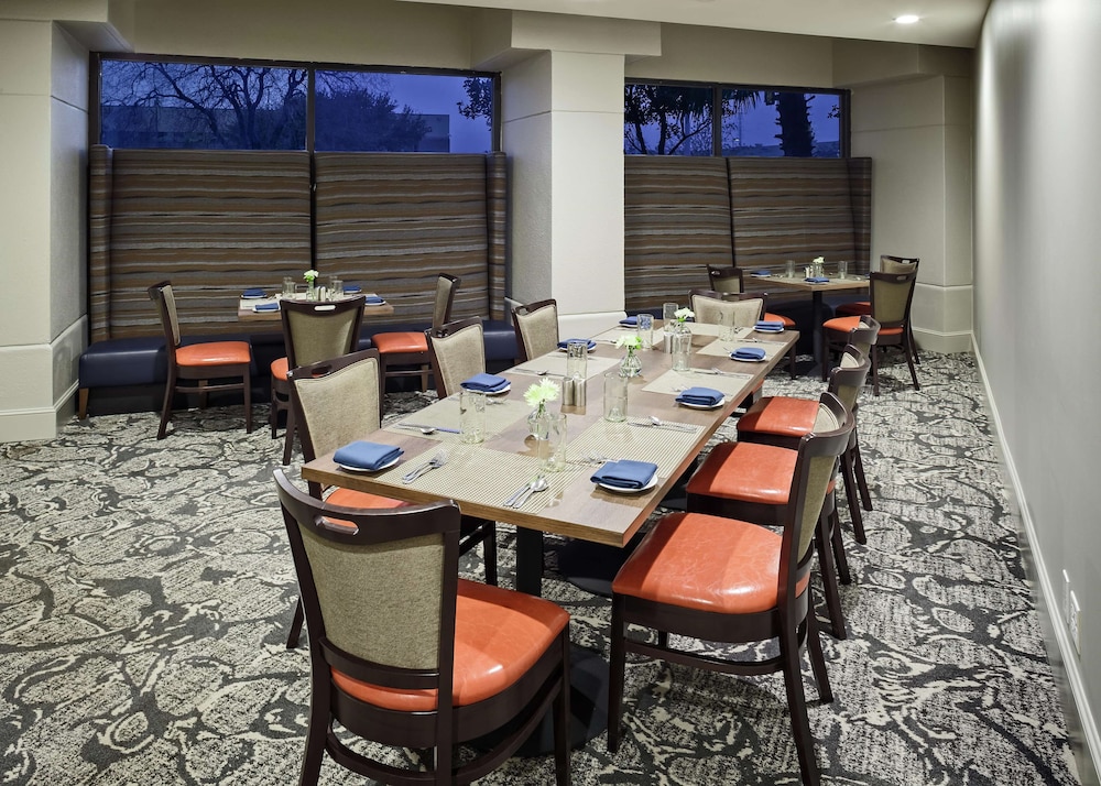 DoubleTree by Hilton Hotel San Antonio Downtown 51/58